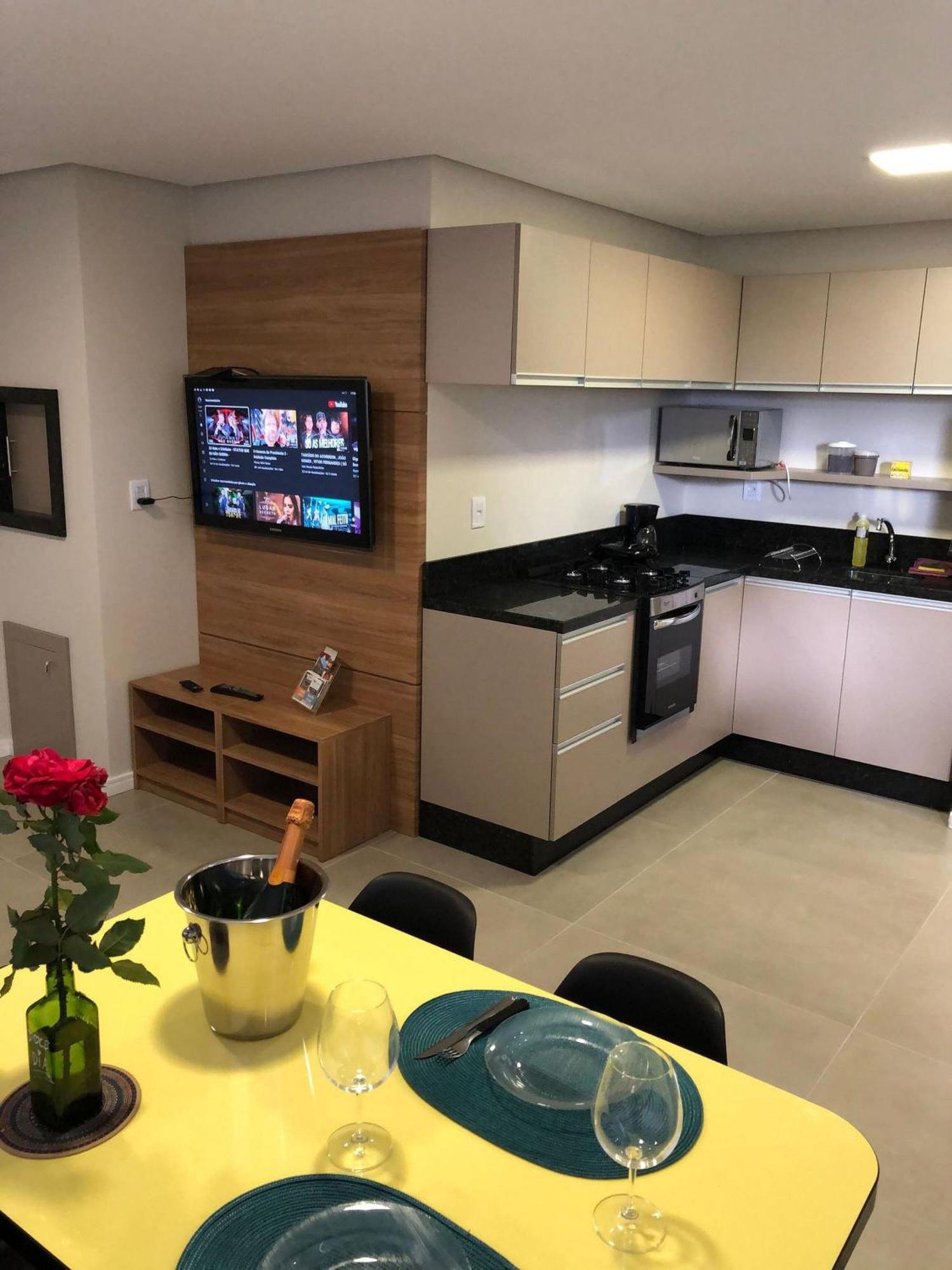 Dallas Apartamentos Na Via Gastronomica-Estacionamento-Amplos E Equipados-Wifi Bento Goncalves Ngoại thất bức ảnh