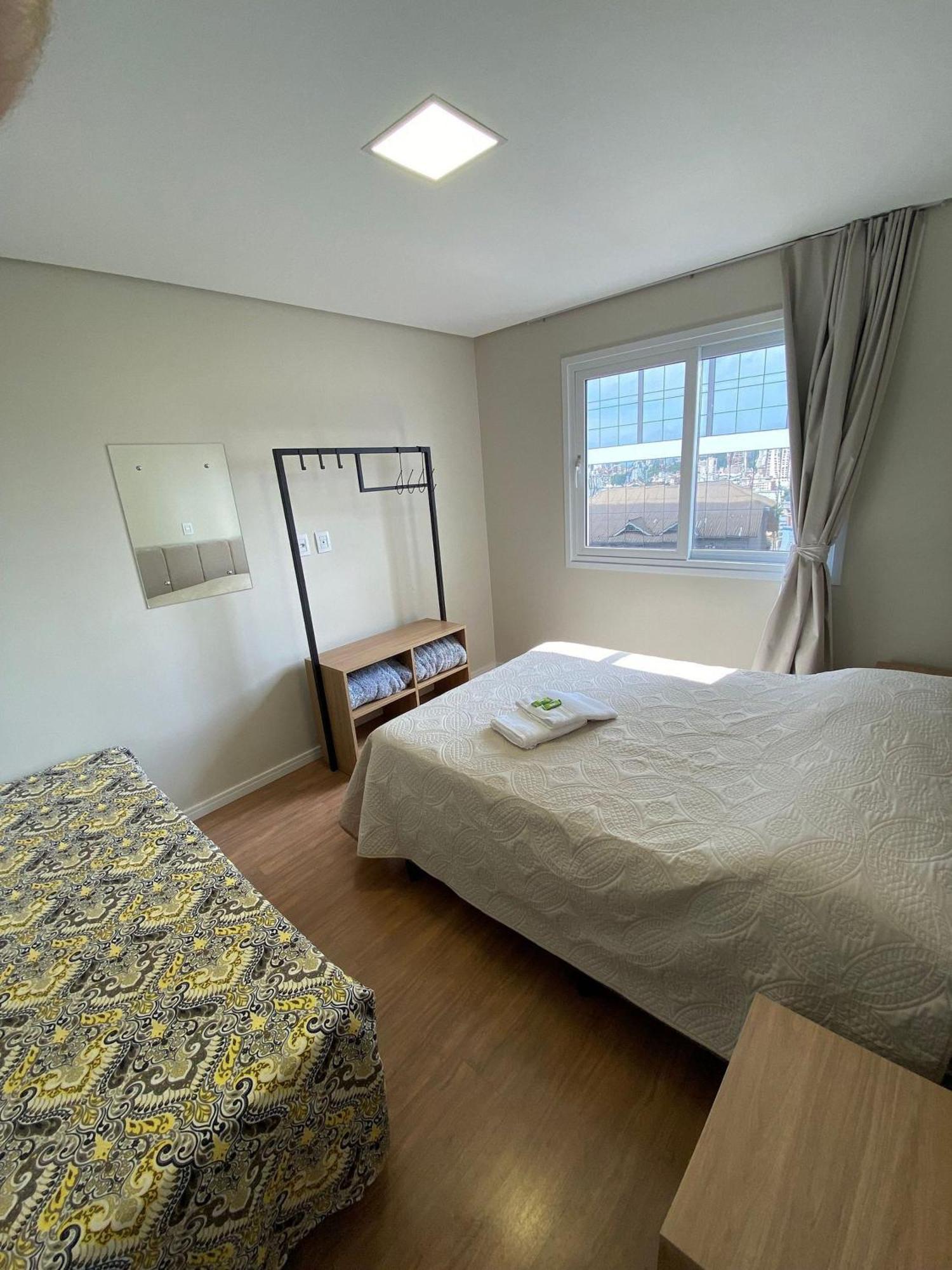 Dallas Apartamentos Na Via Gastronomica-Estacionamento-Amplos E Equipados-Wifi Bento Goncalves Ngoại thất bức ảnh