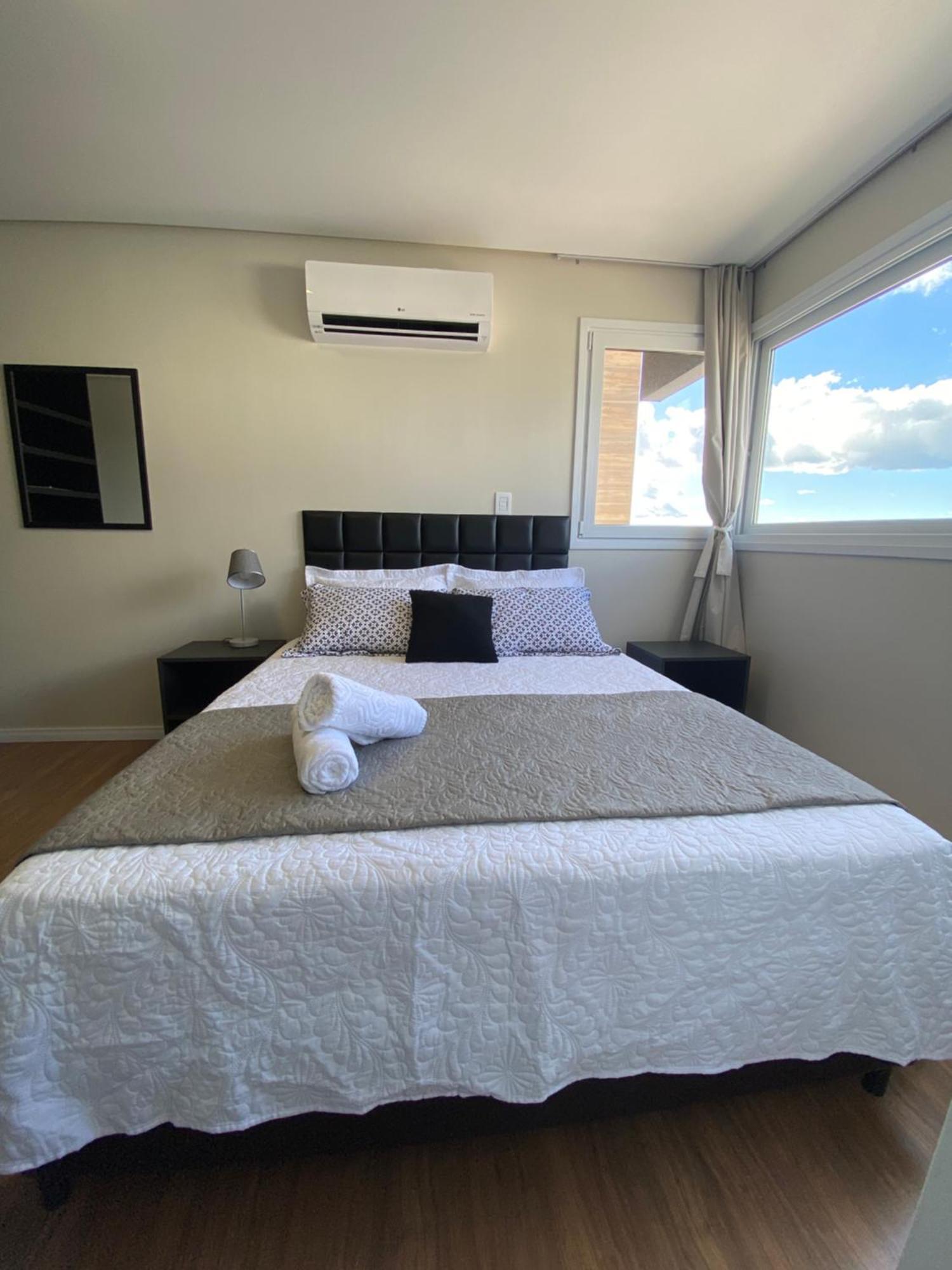 Dallas Apartamentos Na Via Gastronomica-Estacionamento-Amplos E Equipados-Wifi Bento Goncalves Ngoại thất bức ảnh