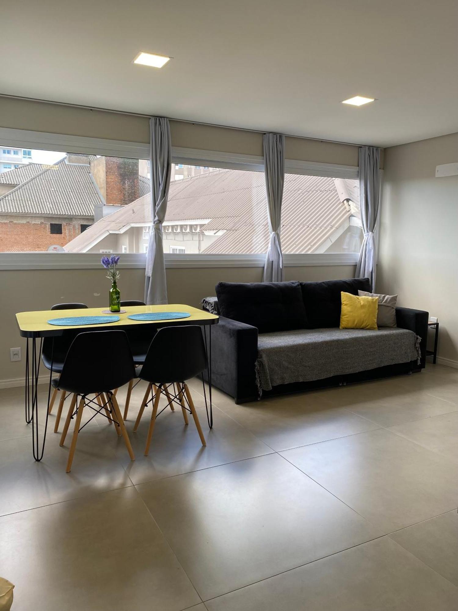 Dallas Apartamentos Na Via Gastronomica-Estacionamento-Amplos E Equipados-Wifi Bento Goncalves Ngoại thất bức ảnh